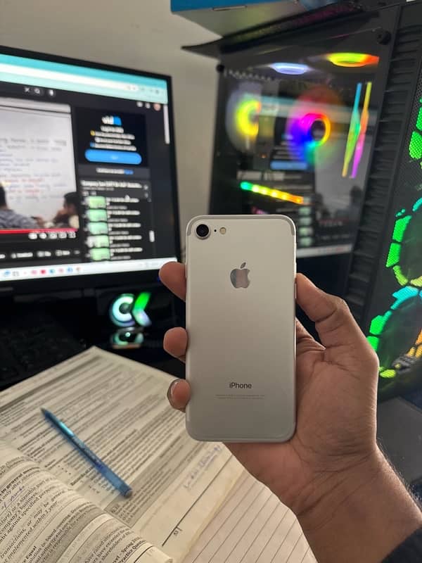 iPhone 7 128gb pta approved 0