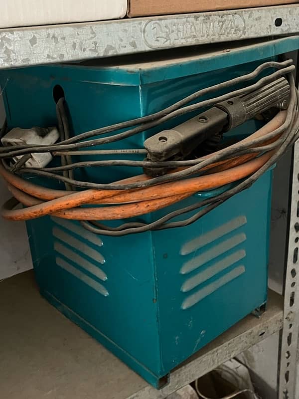 complete workshop for sale with 3 phase electric wiring 13