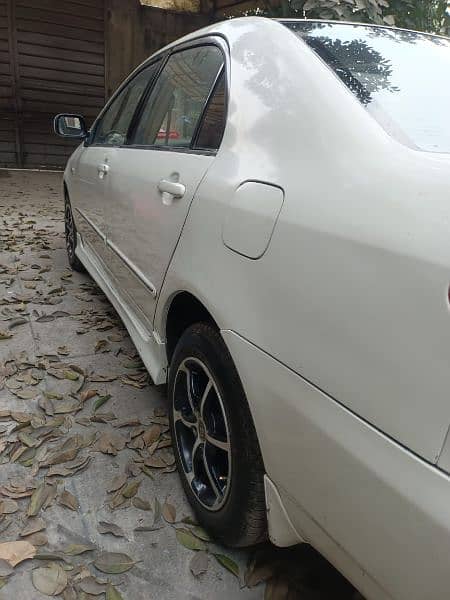 Toyota Corolla Altis 2004 Auto full option 6