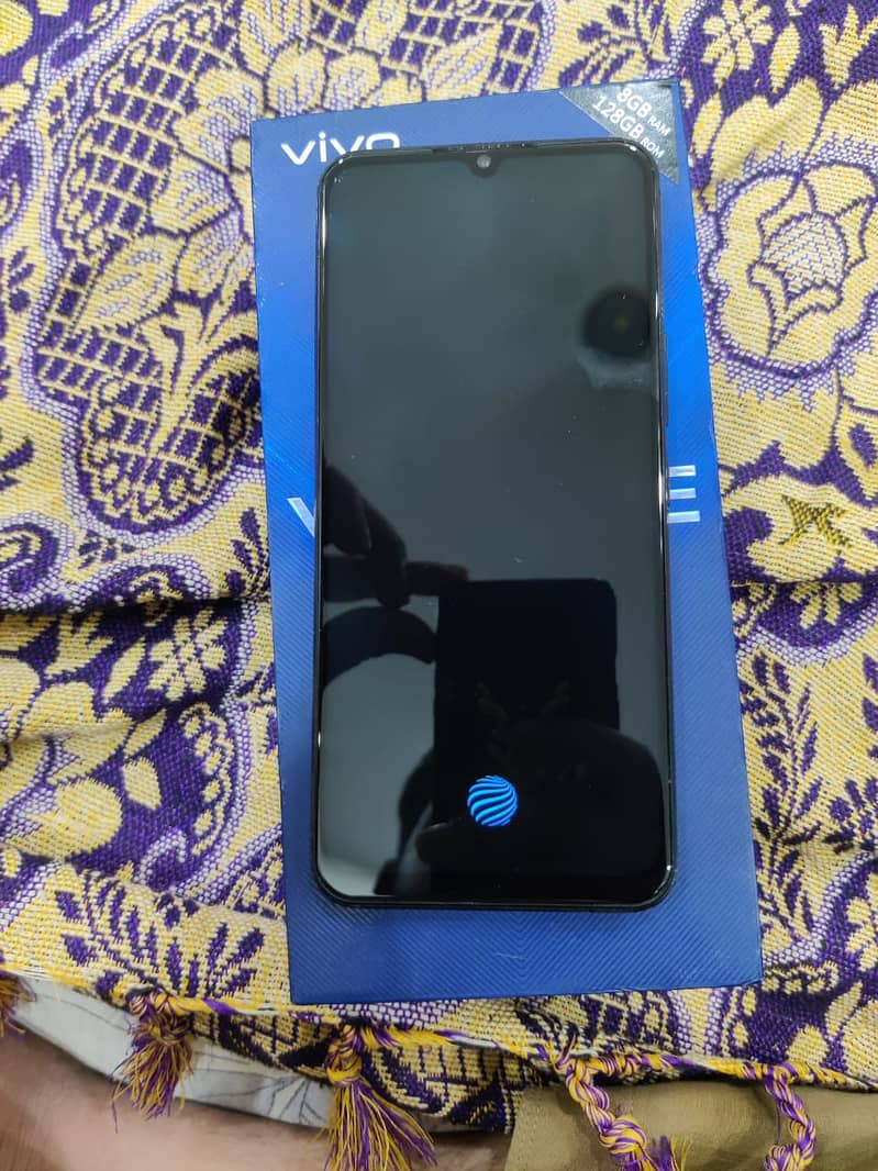 Vivo v20se 8/128 with box official pta approved 1