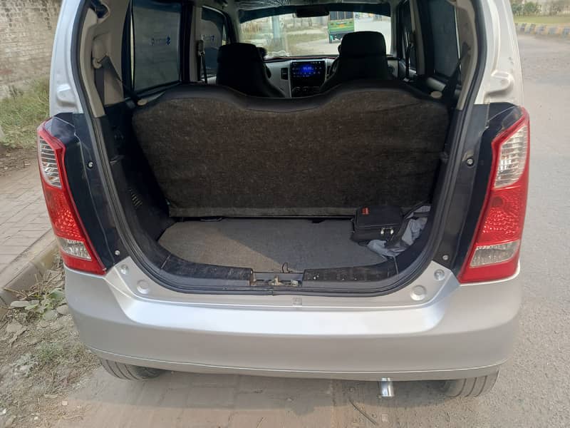 Suzuki Wagon R 2021/22 for sale in Lahore 5