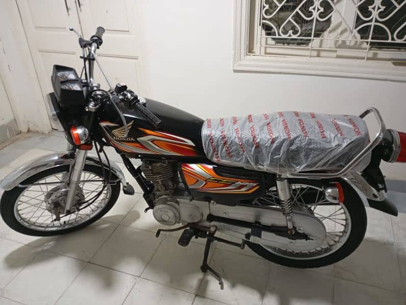 2022 Honda 125 karachi registered 2