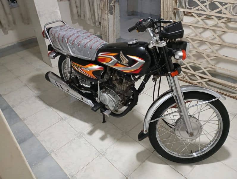 2022 Honda 125 karachi registered 5