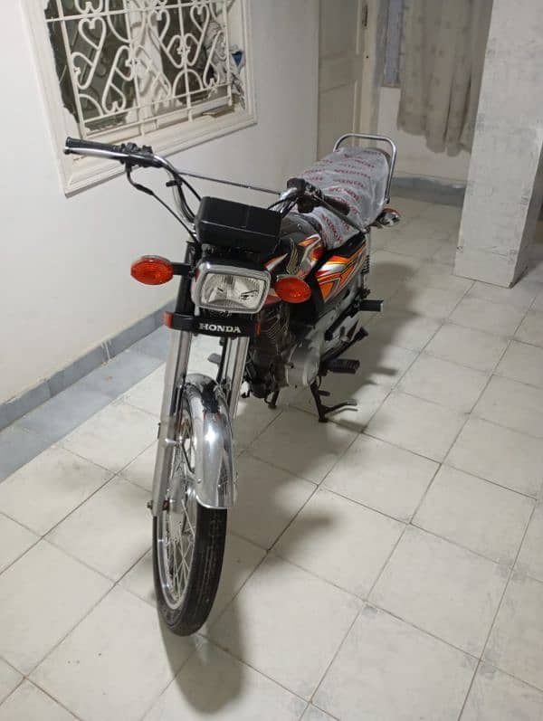 2022 Honda 125 karachi registered 7