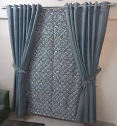 2 Curtains 1 Blind