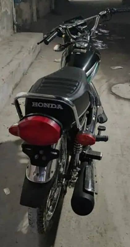 Honda CG 125 model 2023 3