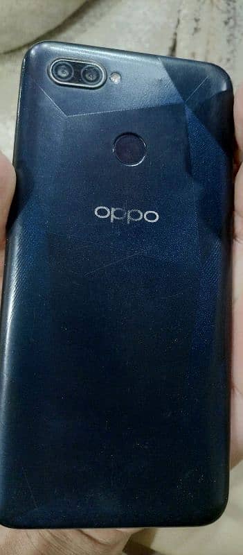 oppo 12 3gb 32gb box charger Sath hai 12