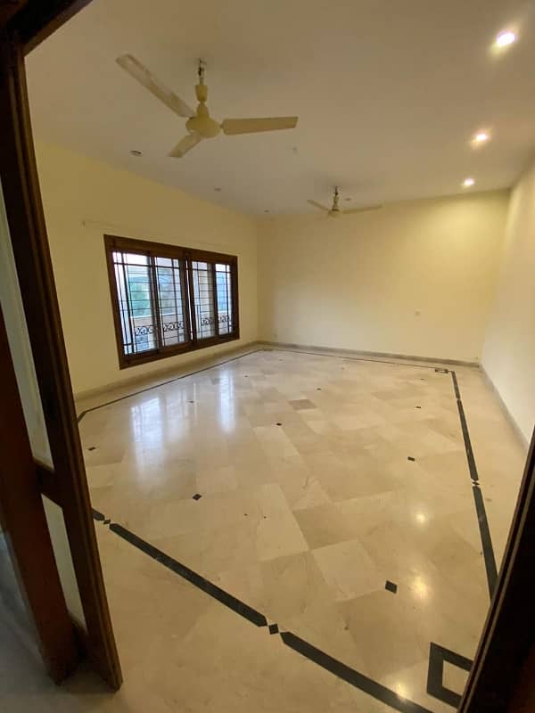 Well maintained upper portion 4 bed dd available for rent in DHA phase 7 0