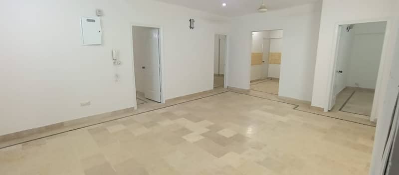 2200 sqft flat for rent phase 4 0