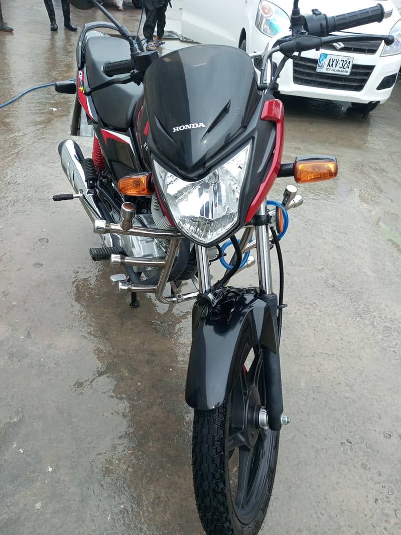 Honda CBF 125 5