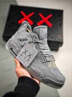 Jordan 4 Retro Kaws