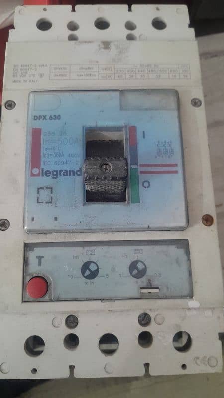 breaker 500amp legrand 0