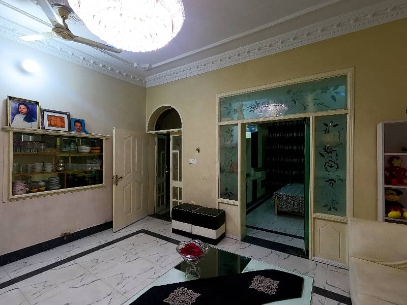 A Great Choice For A Prime Location 5 Marla House Available In Gulshan-e-Ravi 6