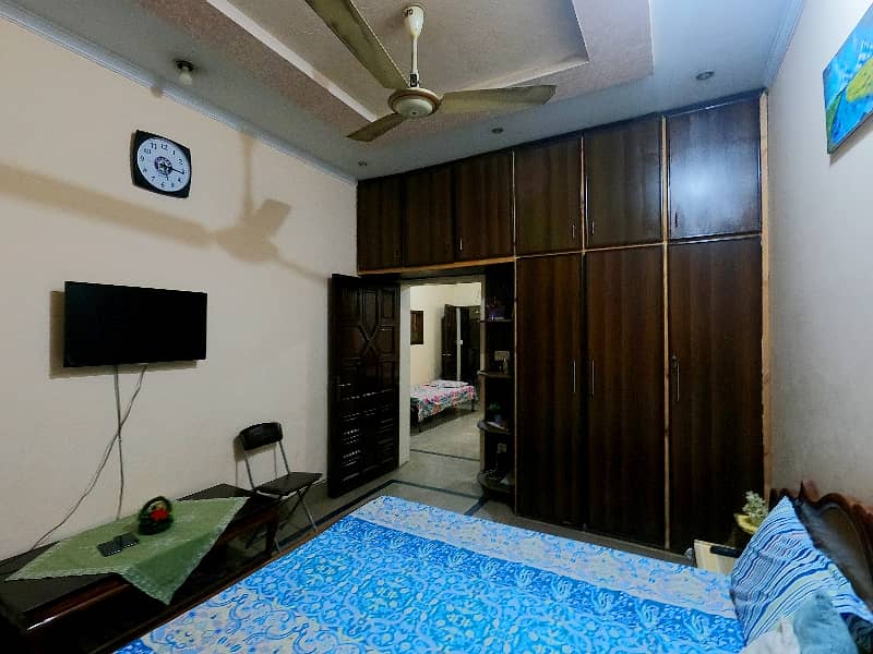 A Great Choice For A Prime Location 5 Marla House Available In Gulshan-e-Ravi 24