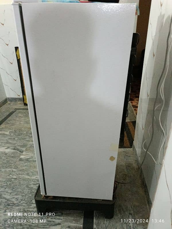 Dawlance Refrigerator Model 9106 R 2