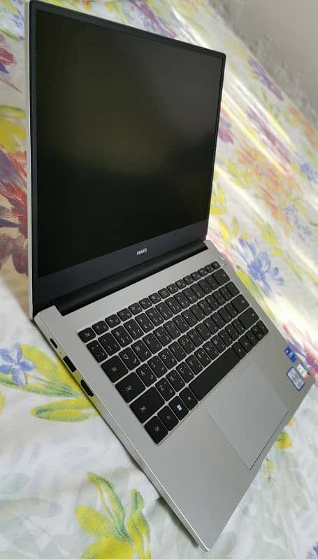 Huawie matebook D14 i5 11th gen 3