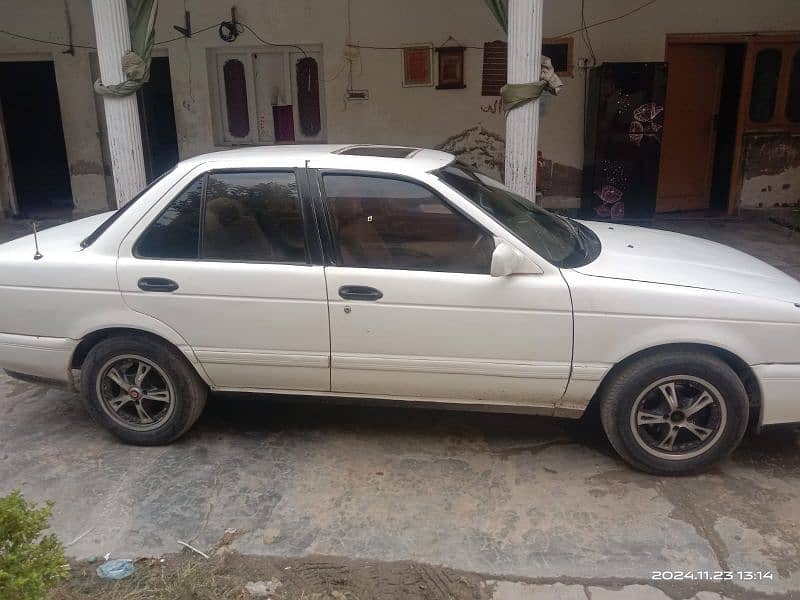 Nissan Sunny 1994 6