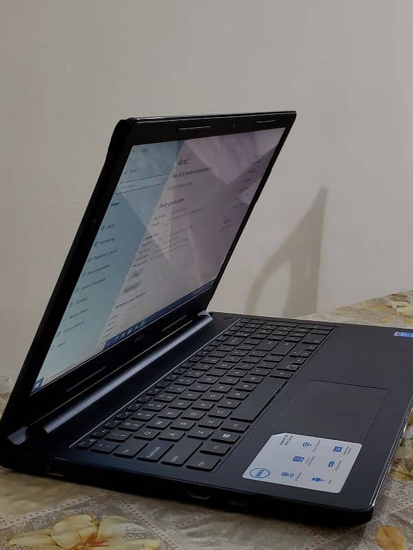 Dell Inspiron 15 3000 Series 5