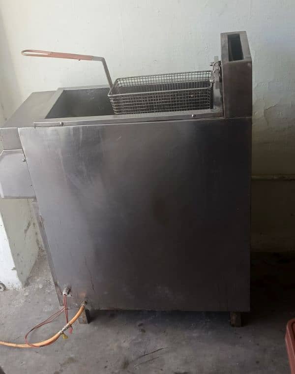 shawarma and burger Counter steel and deep frayer 16 litre 2