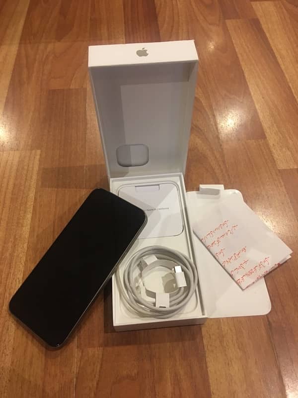 IPhone 15 Pro Max 256gb 10/10 Brand New Like Box Pack 9