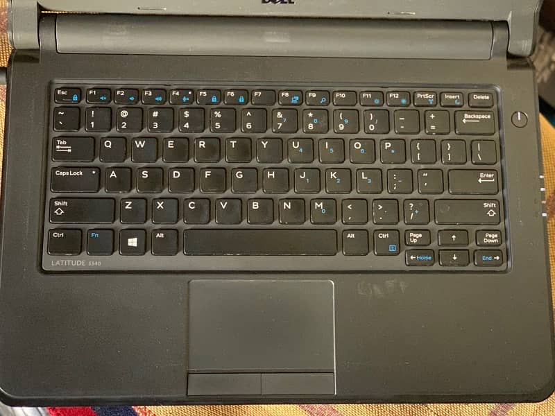 Dell latitude 3340 2