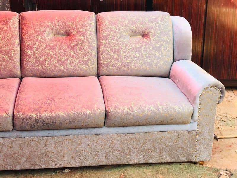 Relaxer Sofa 5seater Turkish valvet ma 2