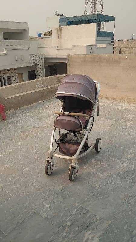 BABY Pram 1