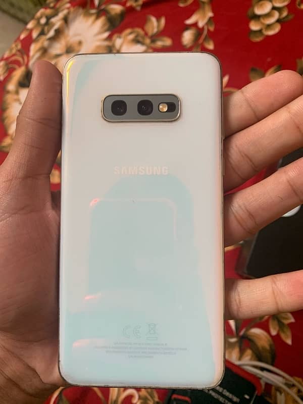 Samsung s10e 5