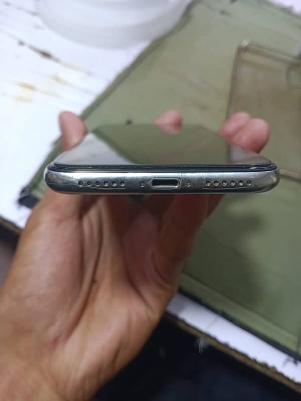 i phone x non pta 256GB bettry health 79% face id fail 10/10 condition 4