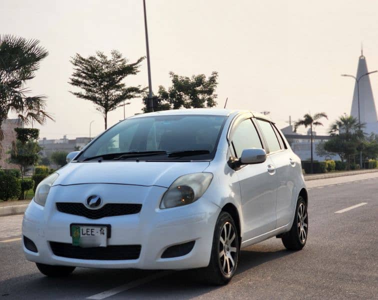 Toyota Vitz 2010 5