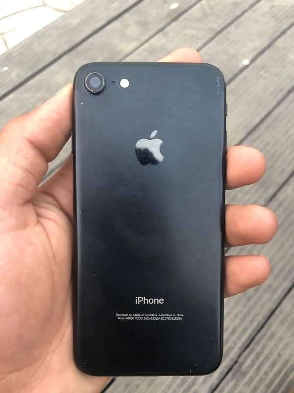 iPhone 7 4