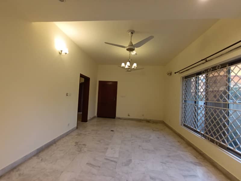 SINGLE STOREY HOUSE IS AVAILABLE FOR RENT IN I-8 ISLAMABAD 2