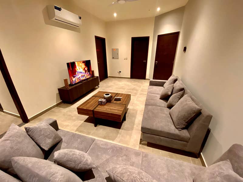 2 BHK furnished Luxurious apartment daily basis and weekly available 18