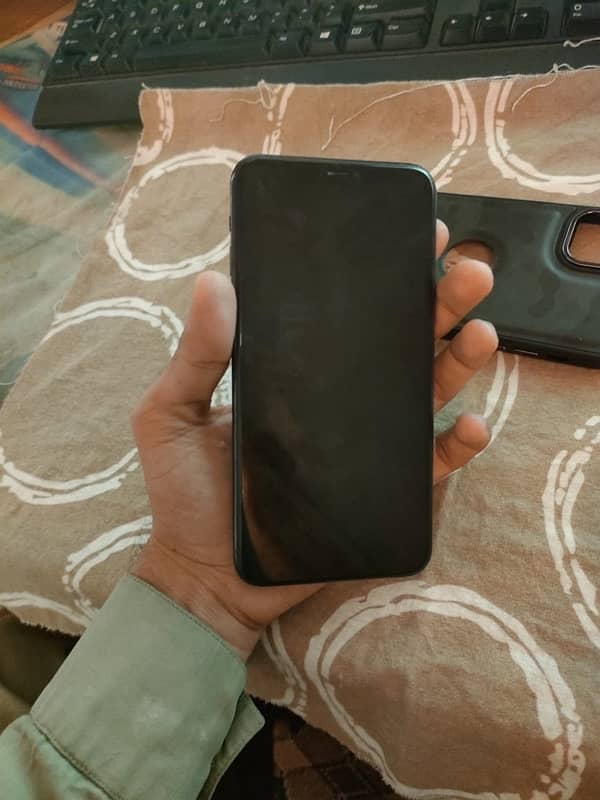 iPhone 11 Pro Max  For sell 2