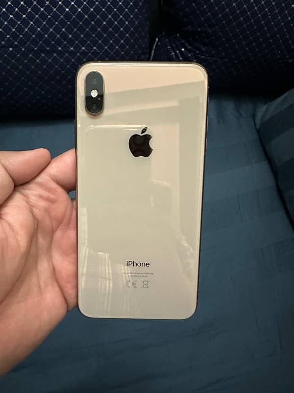 iPhone XS Max 1