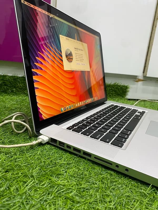 APPLE MACBOOK PRO 10 Pro 15inc 17inc Us Stock |Whatsapp 03215984936 4