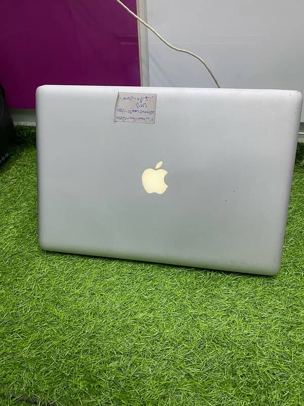 APPLE MACBOOK PRO 10 Pro 15inc 17inc Us Stock |Whatsapp 03215984936 9