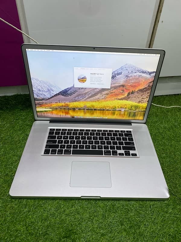 APPLE MACBOOK PRO 10 Pro 15inc 17inc Us Stock |Whatsapp 03215984936 15