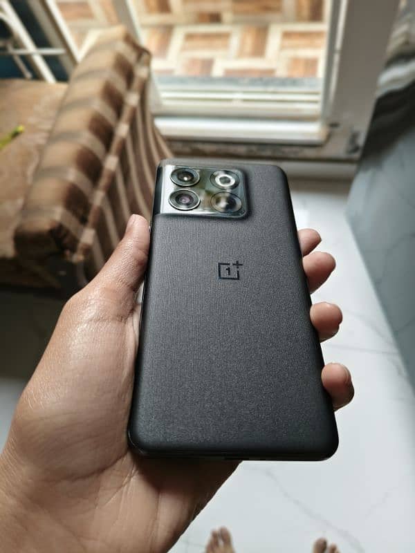 OnePlus 10t 3