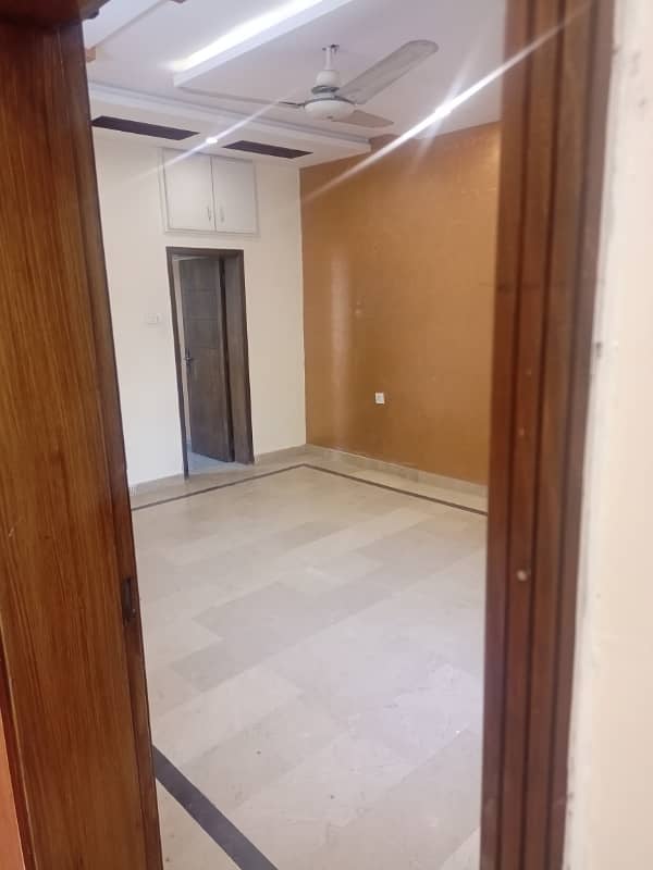 3 Bed One Kanal Upper Portion for Rent 1