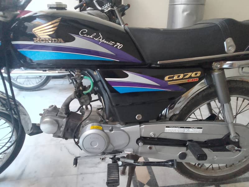 Honda CD 70 2008 9