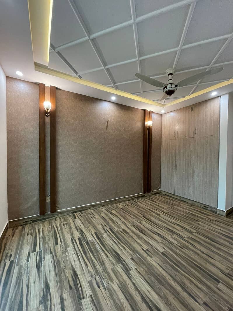 1 Kanal Upper Portion Available For Rent In Johar Town 2