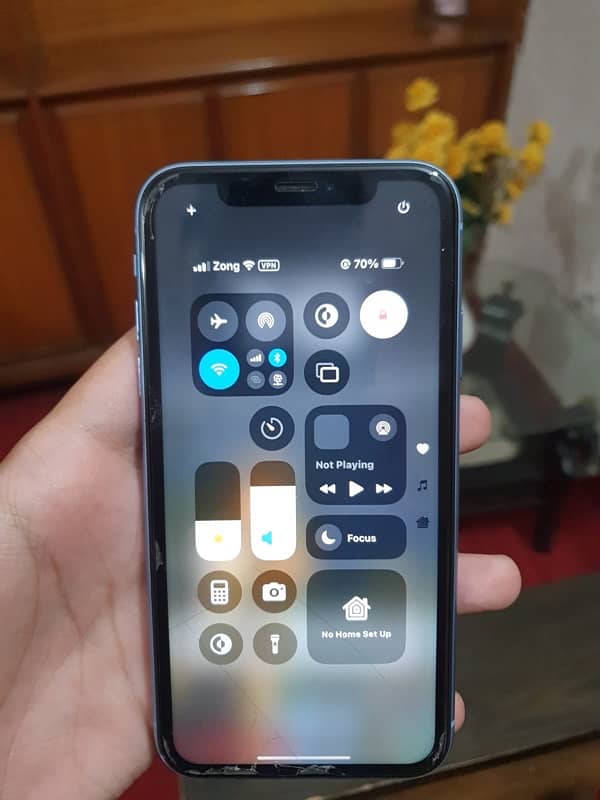 iphone xr 64gb pta approved 5