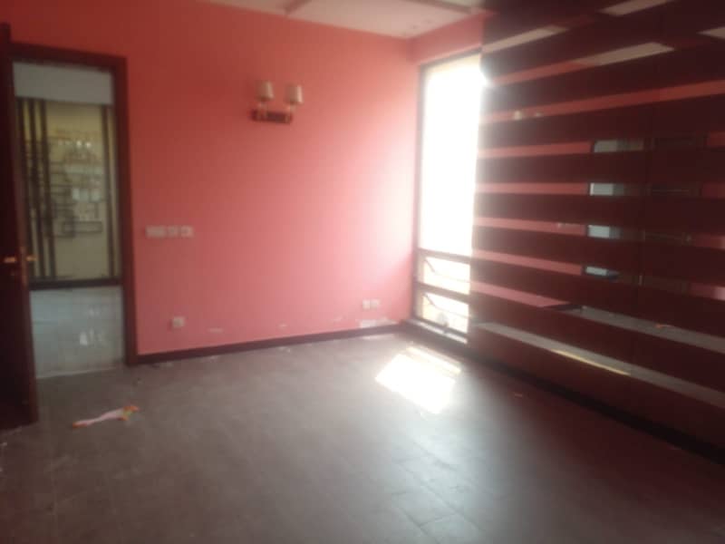 1 Kanal Full House For Rent In DHA 15