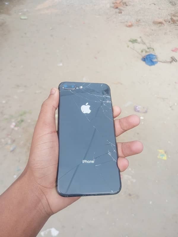 IPHONE 8PLUS NON PTA 1