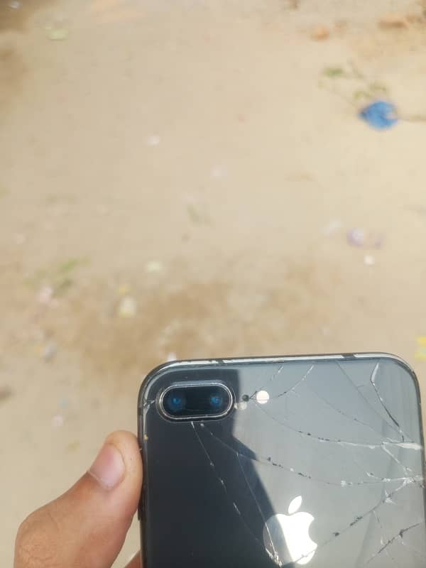 IPHONE 8PLUS NON PTA 3