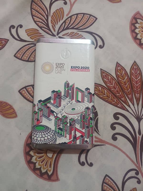 Power Bank 10/8 condition 3500 mah battry 0