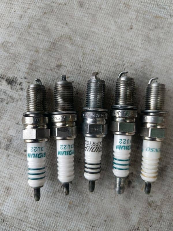 Honda 125 NGK Iridium And Denso Iridium Plugs Available 100% Original 0