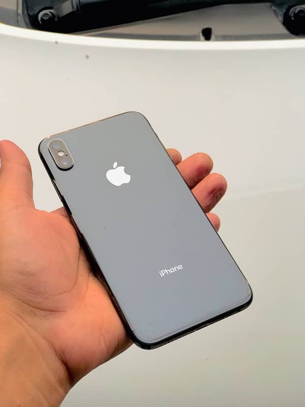 I PHONE X S MAX 256 gb pta approved with box 2