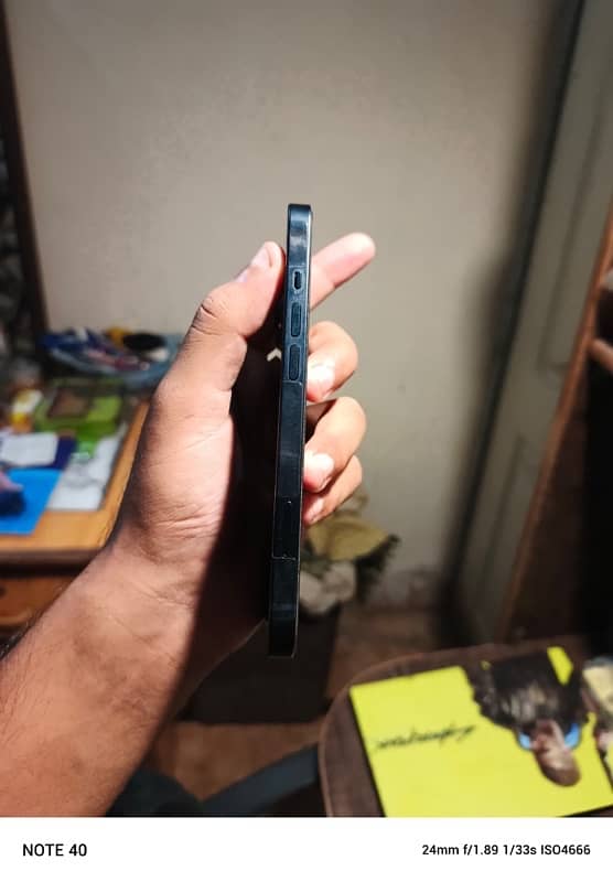 Iphone 13 | 100% health | 128gb | Non-Pta 7